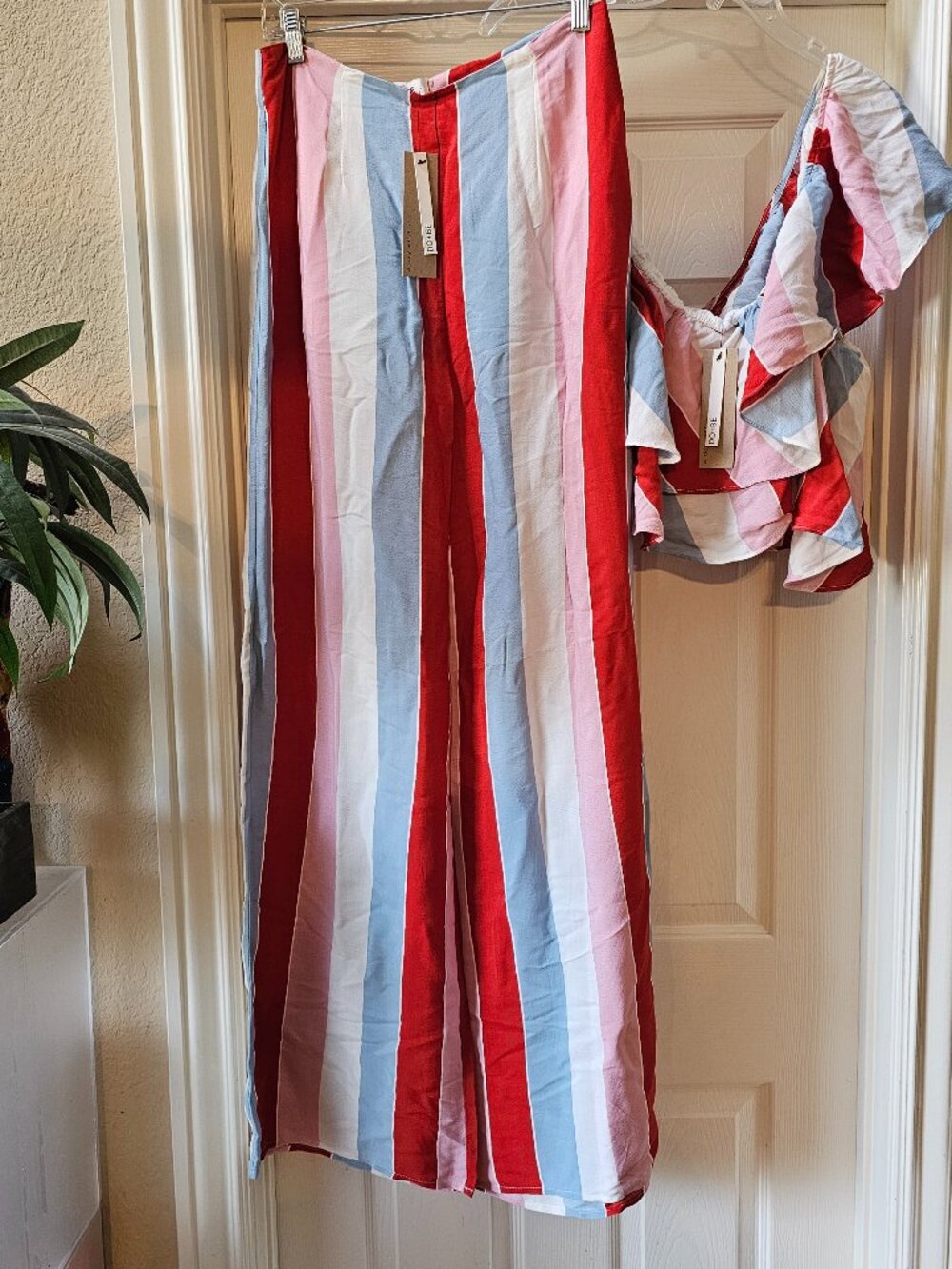 New DO+BE Multi Color Vertical Striped Wide Leg Pants Off the Shoulder Top SET M